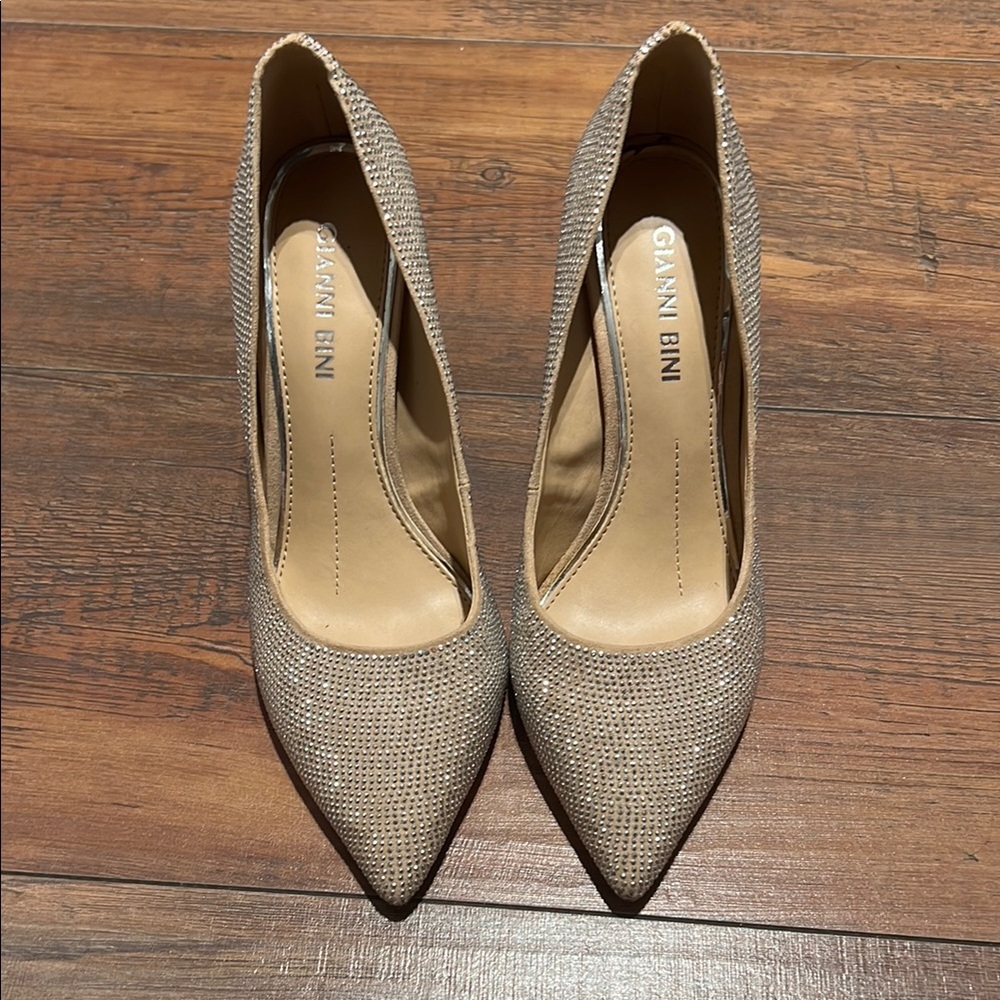 Gianni Bini Tan Heels Elegant Pumps